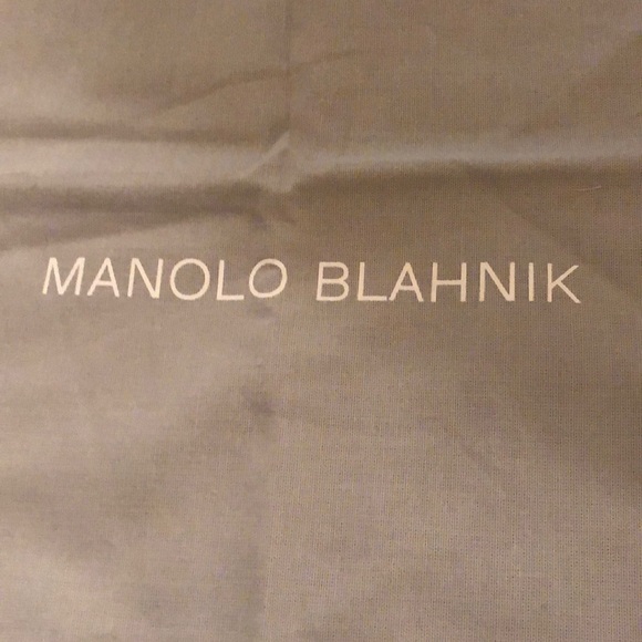Manolo Blahnik Other - Manolio Blahnik dust covers pull string